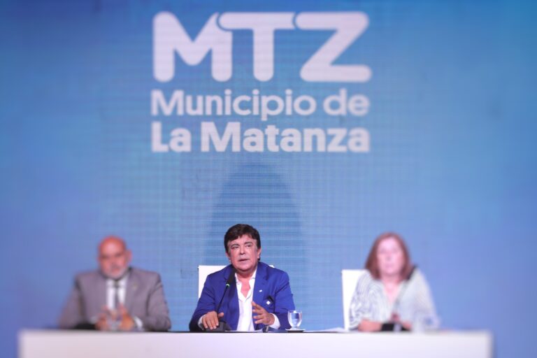 Espinoza cruzó a Milei y habló de una “Argentina…