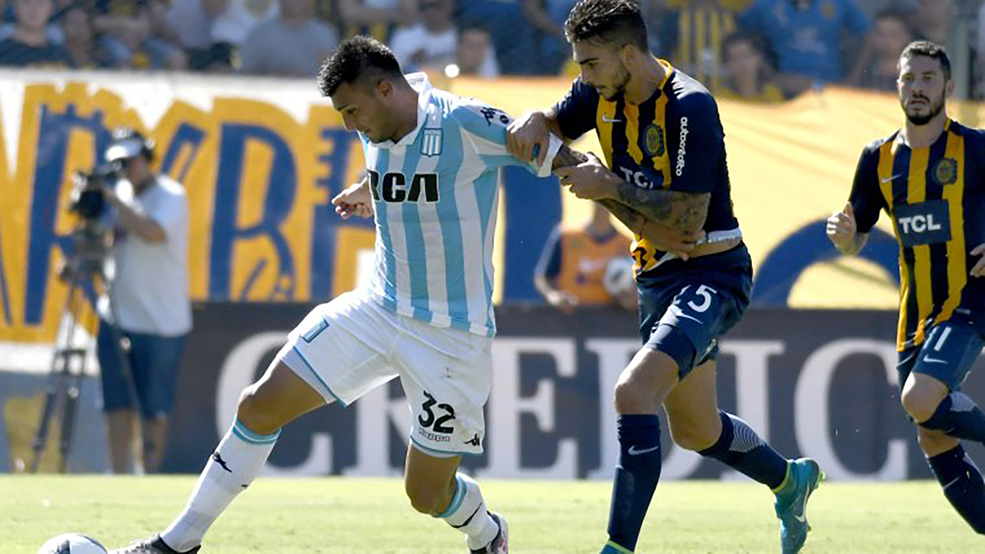 Diego Milito estalló tras la derrota de Racing ante Rosario Central