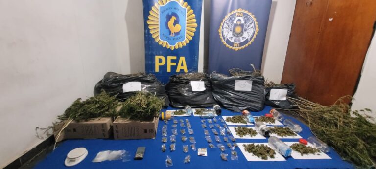 Cayeron madre e hija que vendían marihuana por…