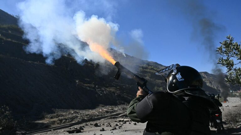 Crisis en Bolivia: crecen las protestas y la…