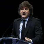 Milei cruzó al filósofo Harari por su polémico plan de otorgar personería jurídica a la IA