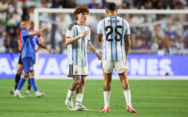 Argentina goleó a Islandia en el último ensayo…