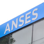 Cambios en la AUH: Quiénes quedan afuera del cobro en junio y cuáles son los nuevos montos oficiales de ANSES