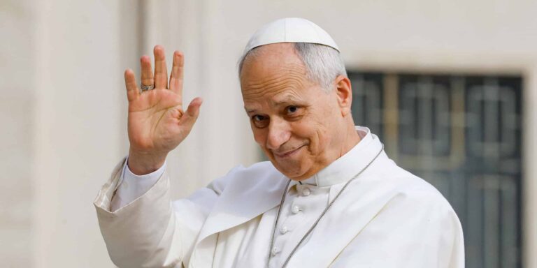 Una delegación del Vaticano llega a Buenos Aires…