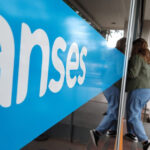 ANSES oficializó el aumento para jubilaciones y asignaciones: cómo quedan los montos en agosto