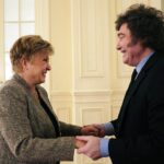 Georgieva sugirió que el dólar debería subir para fortalecer las reservas y encendió el debate económico