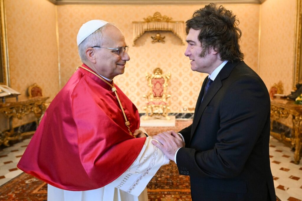 Milei recibe al nuevo nuncio del Vaticano y avanza la organización de la visita del papa León XIV a la Argentina