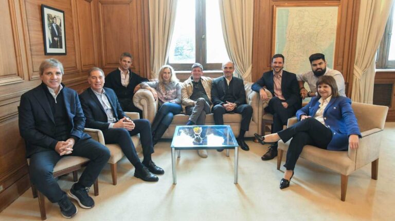 Tras el Mundial, Milei reunió a la mesa política…