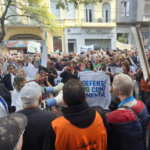Conflicto con PAMI: sanatorios y clínicas alertan por el inminente corte de servicios a jubilados