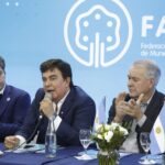 Espinoza cruzó a Milei por la salud: “Más de 2,2 millones de argentinos perdieron su cobertura médica”