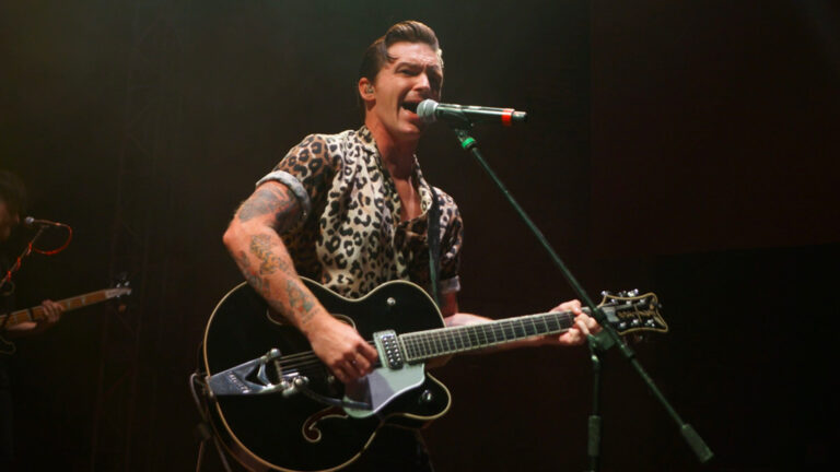Drake Bell rompe el silencio antes de tocar en…