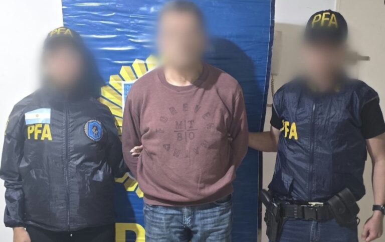 Cayó una red de trata: las obligaban a…