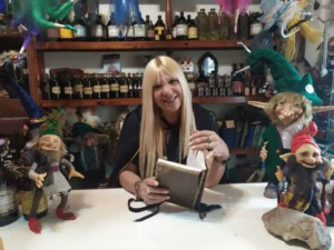 Luna de Sangre: qué le espera a cada signo tras el eclipse según Liliana Chelli