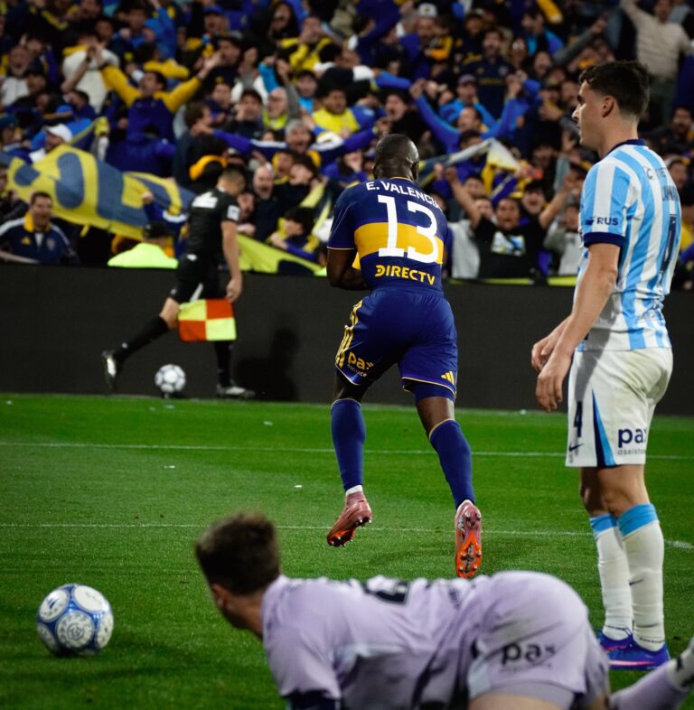Boca venció agónicamente a Racing y avanzó a la…