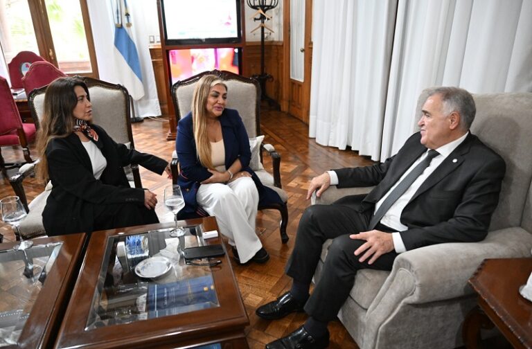 Gladys “La Bomba Tucumana” se reunió…