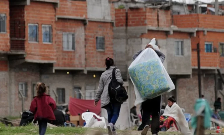 Pobreza: 9,7 millones de personas quedaron por…