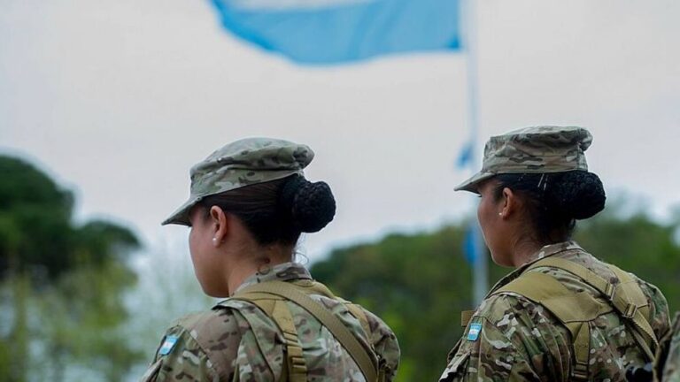 Escala salarial 2026: cuánto cobrarán militares,…