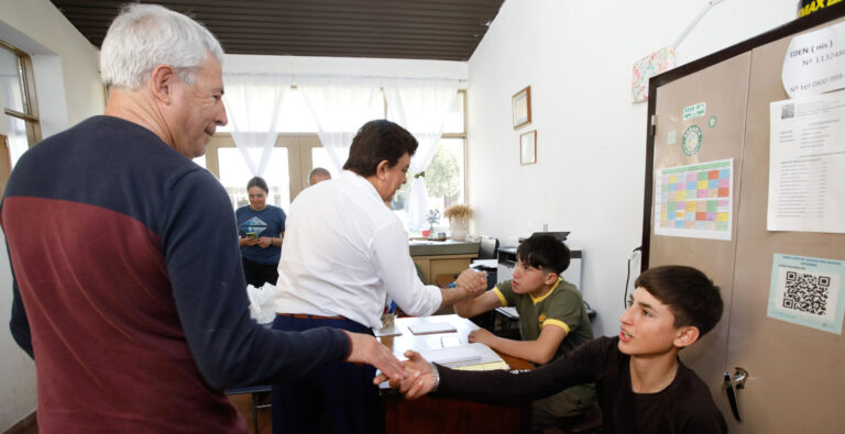 Apoyo al interior bonaerense: Fernando Espinoza…