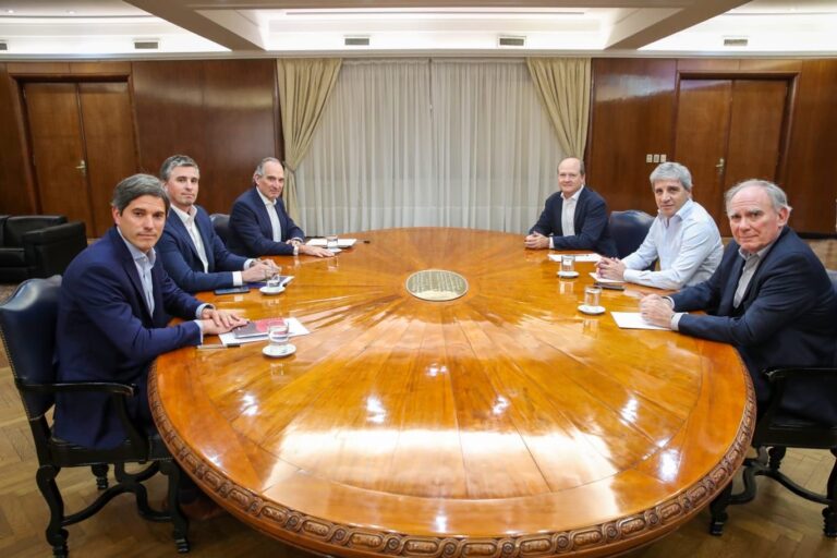 Reclamo de la UIA al Gobierno: “Para crecer…