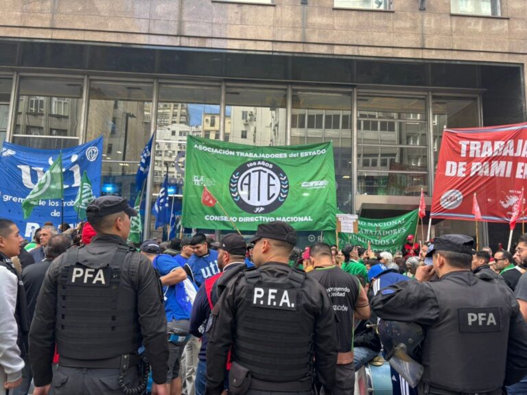 Paritarias en PAMI: acuerdan suba del 14,1% y un…