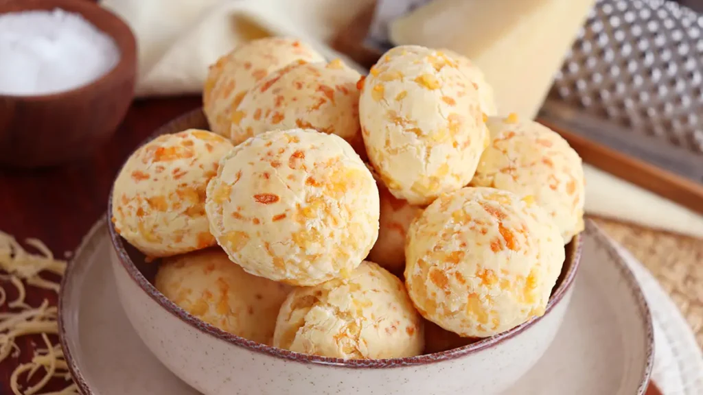Pancitos de queso caseros tipo chipá: cómo hacerlos en 20 minutos con pocos ingredientes y sin amasar de más