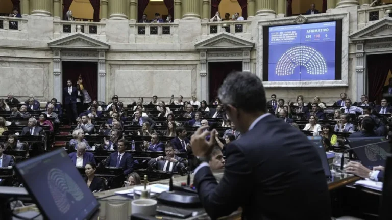 Endeudados: con 50 proyectos, se abren frentes en…