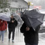 Chaparrones y ráfagas en el AMBA: hasta qué día siguen las lluvias y cuándo mejora el tiempo