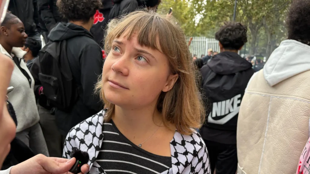 Greta Thunberg se sumó al reclamo de los estudiantes franceses contra Macron