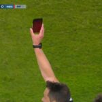 ¿Tarjetas con pantalla? La nueva herramienta que estrenaron los árbitros en Uruguay