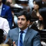 Once legisladores de La Libertad Avanza viajarán a Brasil para respaldar a Flavio Bolsonaro
