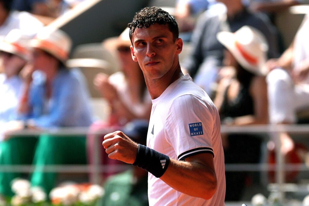 Cerúndolo enfrenta a Alcaraz en el Masters de Shanghai: Etcheverry, Báez, Tirante y Ugo Carabelli completan la segunda ronda
