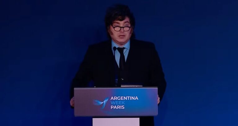 Milei habló del trabajo y el riesgo país en…