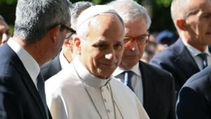 Salud del Papa: León XIV retomó actividades y confirmaron que “la radiografía mostró una buena recuperación”, resaltó Matteo Bruni