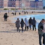 Viajaron más turistas durante el feriado, pero cayó el gasto total